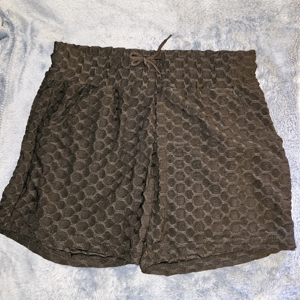 Women's Black Textured Shorts